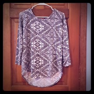 Light weight sweater